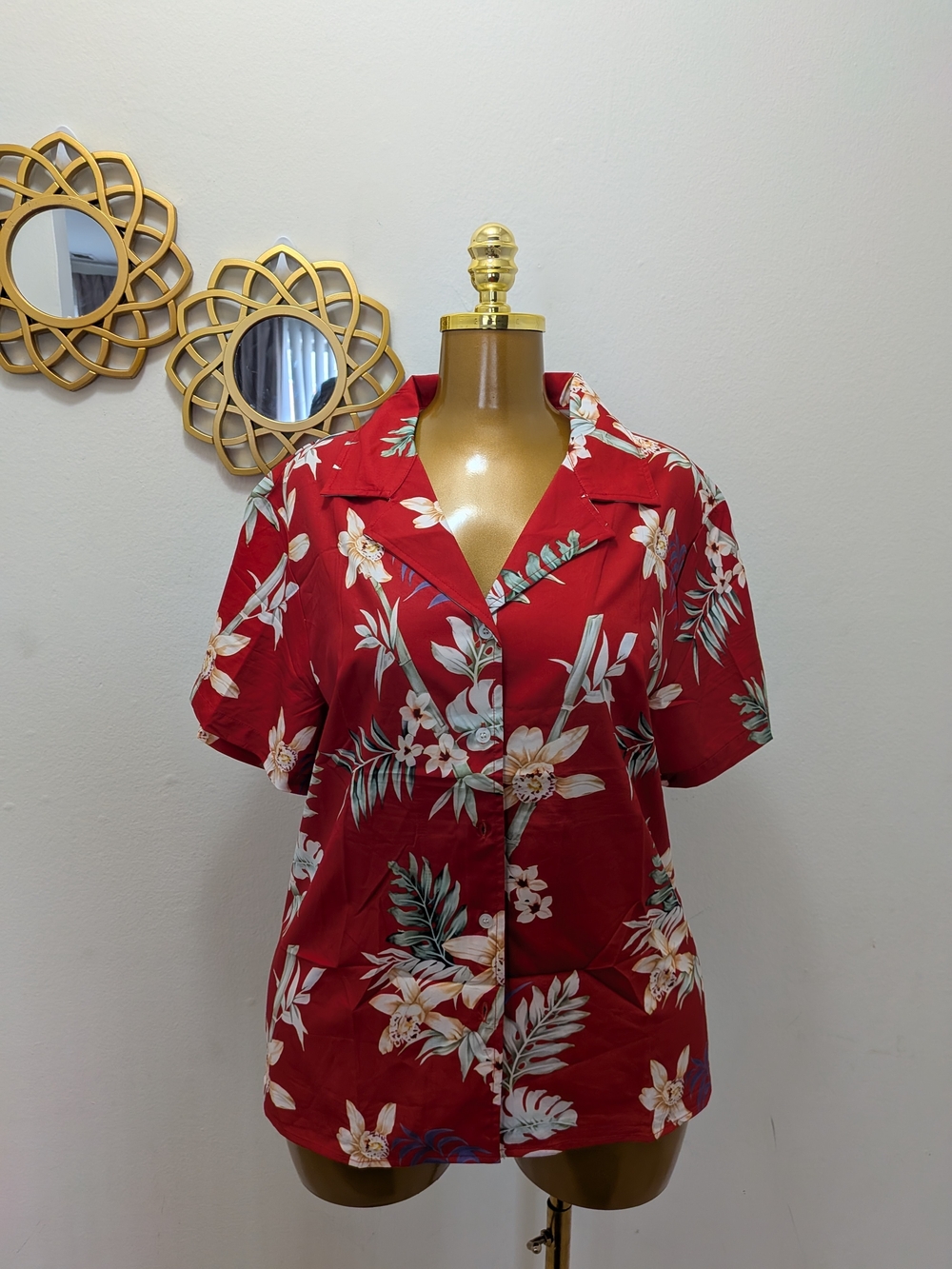 Red Floral Short-Sleeve Button-Down Shirt - Casual Resort Top